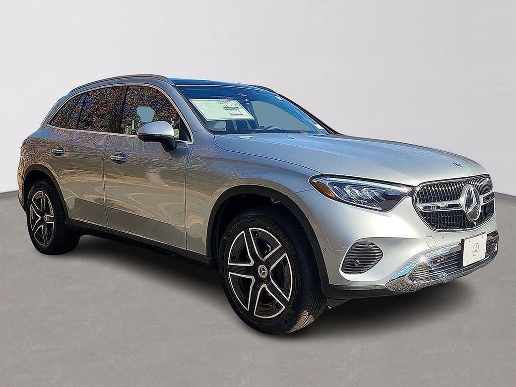 Used 2026 Cirrus Silver Metallic Mercedes-Benz GLC 300 image 2