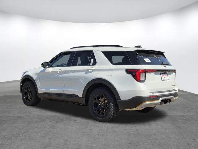 New 2026 Star White Metallic Tri-Coat Ford Tremor® image 3