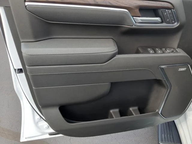New 2026 Glacier White Tricoat GMC SLT image 12