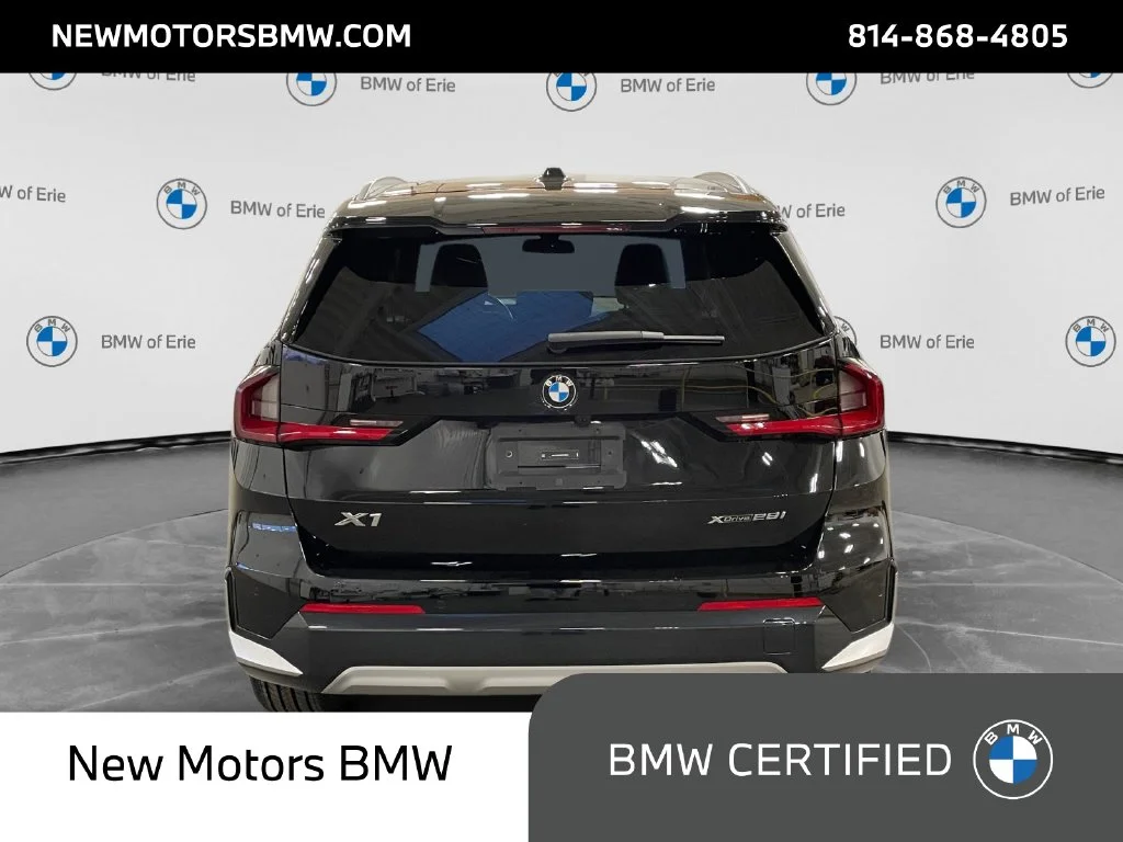 Used 2023 Jet Black BMW xDrive28i image 4