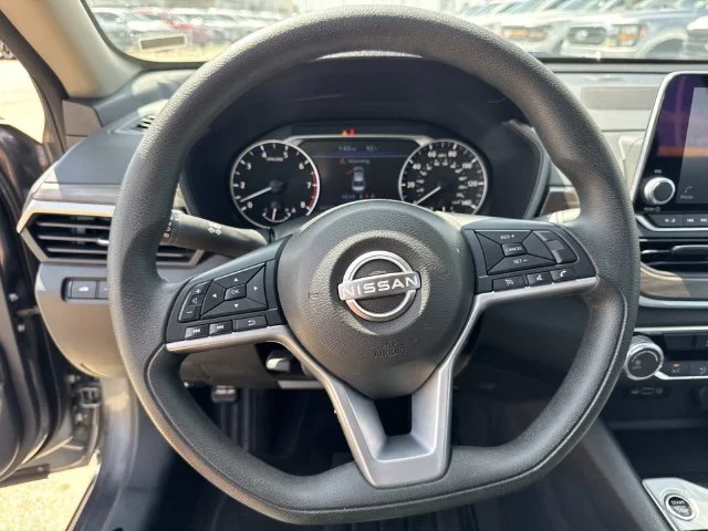 Used 2025 Gray Nissan 2.5 SV image 45