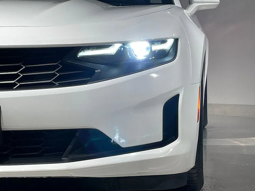 Used 2019 White Chevrolet 1LT image 24