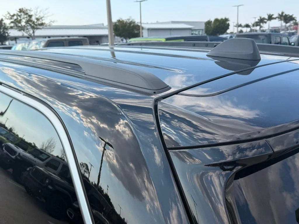 New 2026 Diamond Black Crystal Pearl-Coat Exterior Paint Jeep Limited image 37