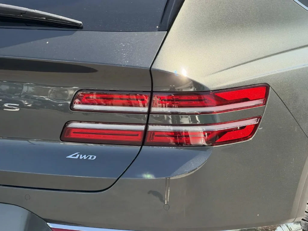 Used 2026 Gray Genesis 2.5T image 10