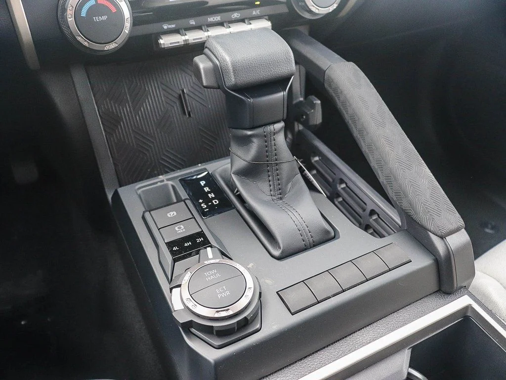 2026 Toyota Tacoma SR5 - Photo 24