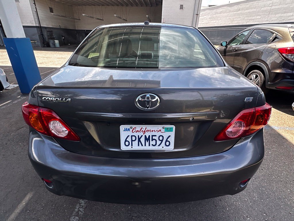Used 2010  Toyota  image 22