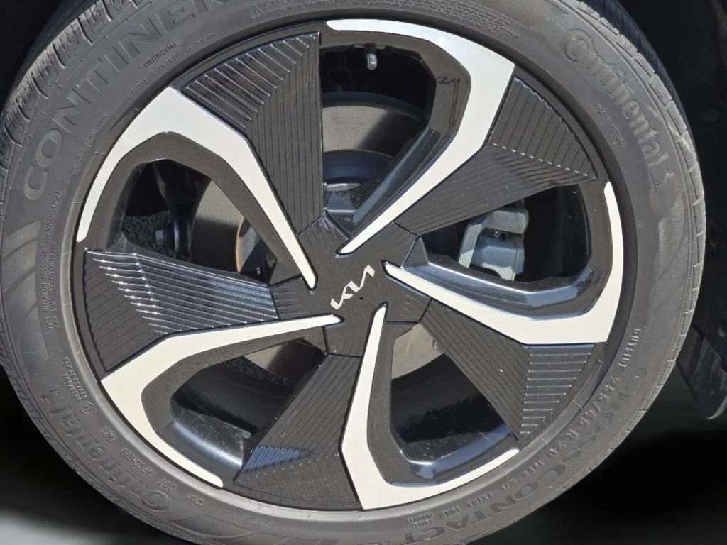 Used 2022 Yacht Blue Kia GT-Line image 16