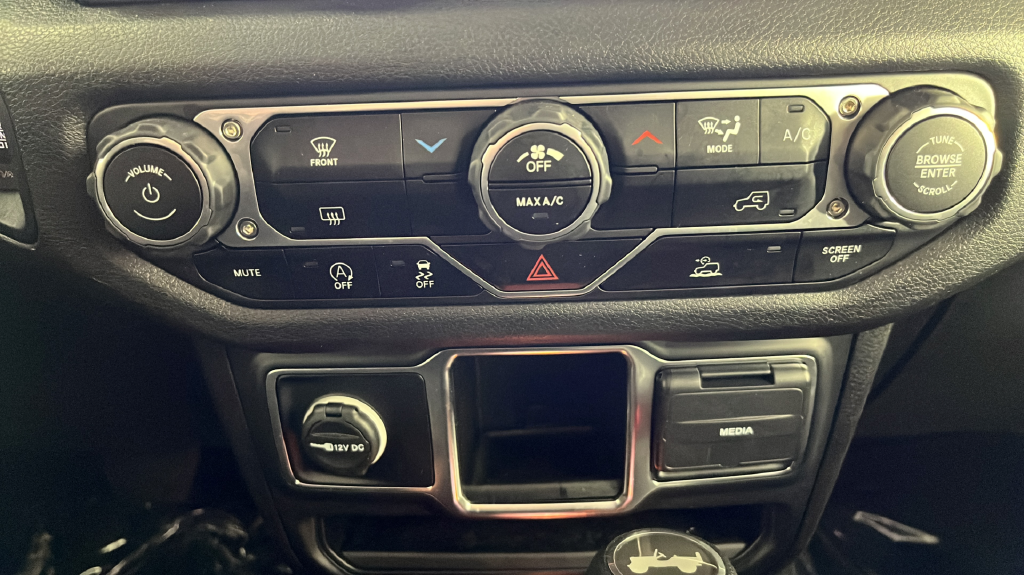 Used 2024 Red Clearcoat Jeep Sport image 32