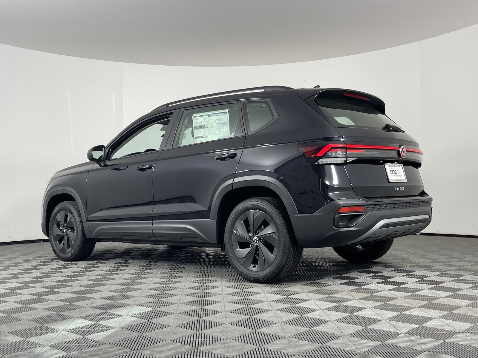 2025 Volkswagen Taos S - Photo 15