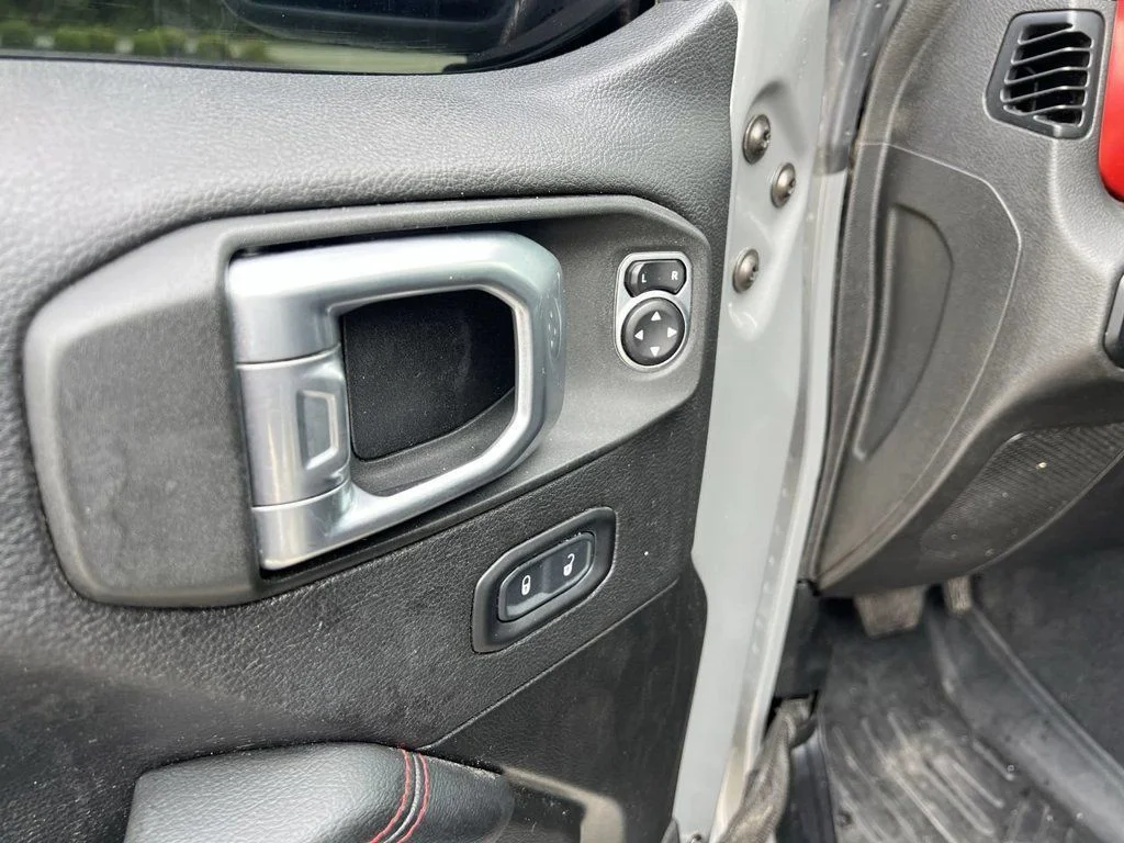 Used 2020 Gray Jeep Unlimited Rubicon image 26