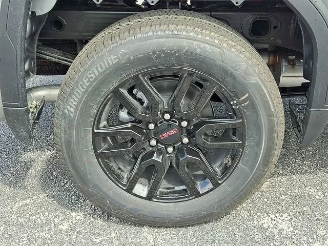 New 2026 Sterling Metallic GMC Elevation image 7