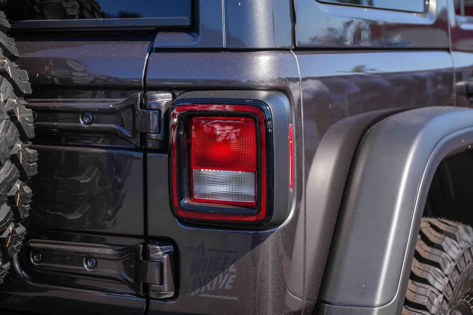 New 2026 Granite Crystal Metallic Clear-Coat Exterior Paint Jeep Willys image 10