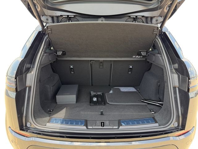 New 2026 Carpathian Grey Land Rover Hoxton Edition image 18