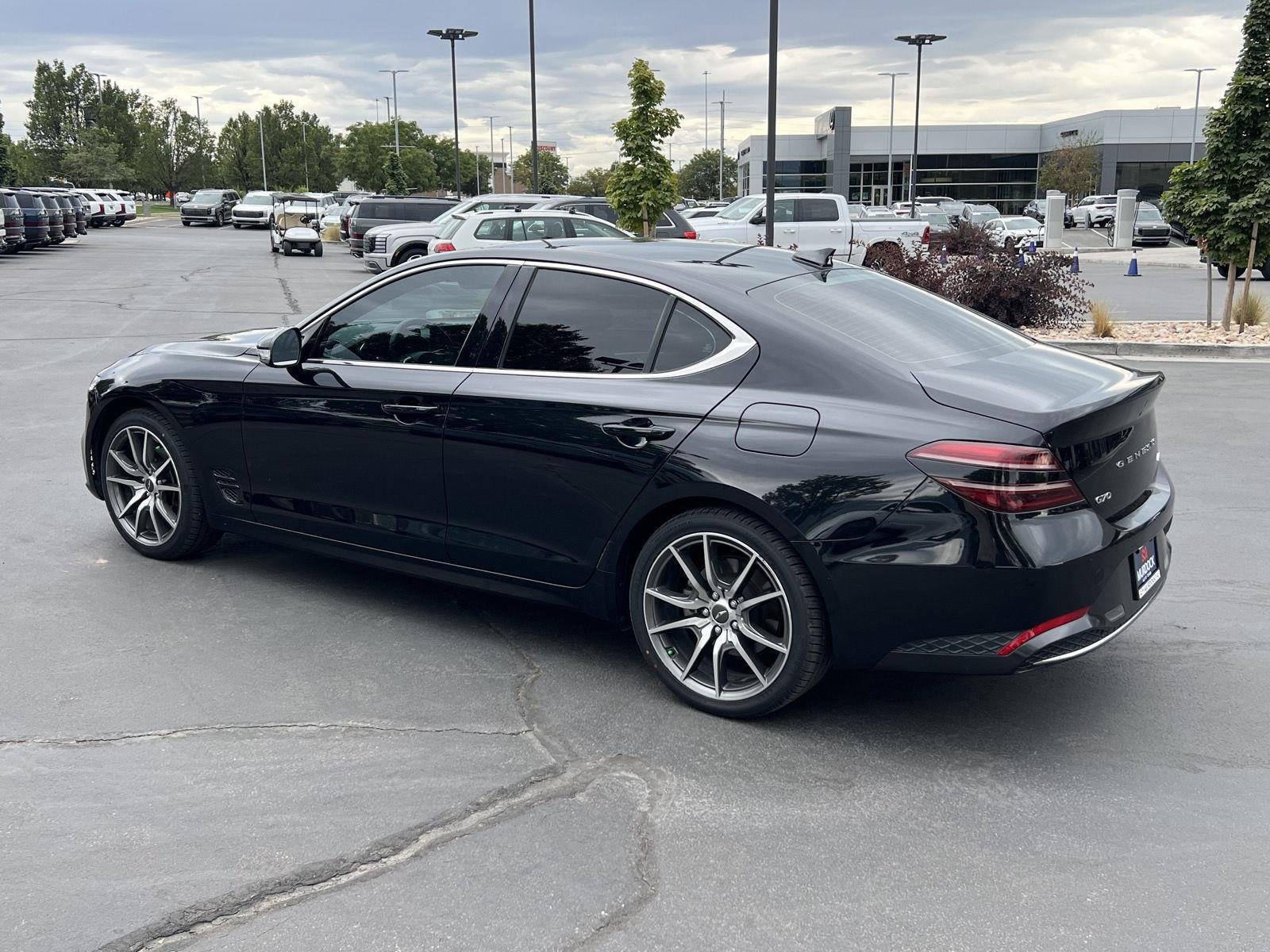 2023 GENESIS G70 Standard - Photo 18
