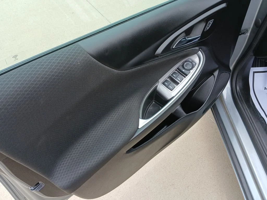 Used 2024 Gray Chevrolet LT image 24