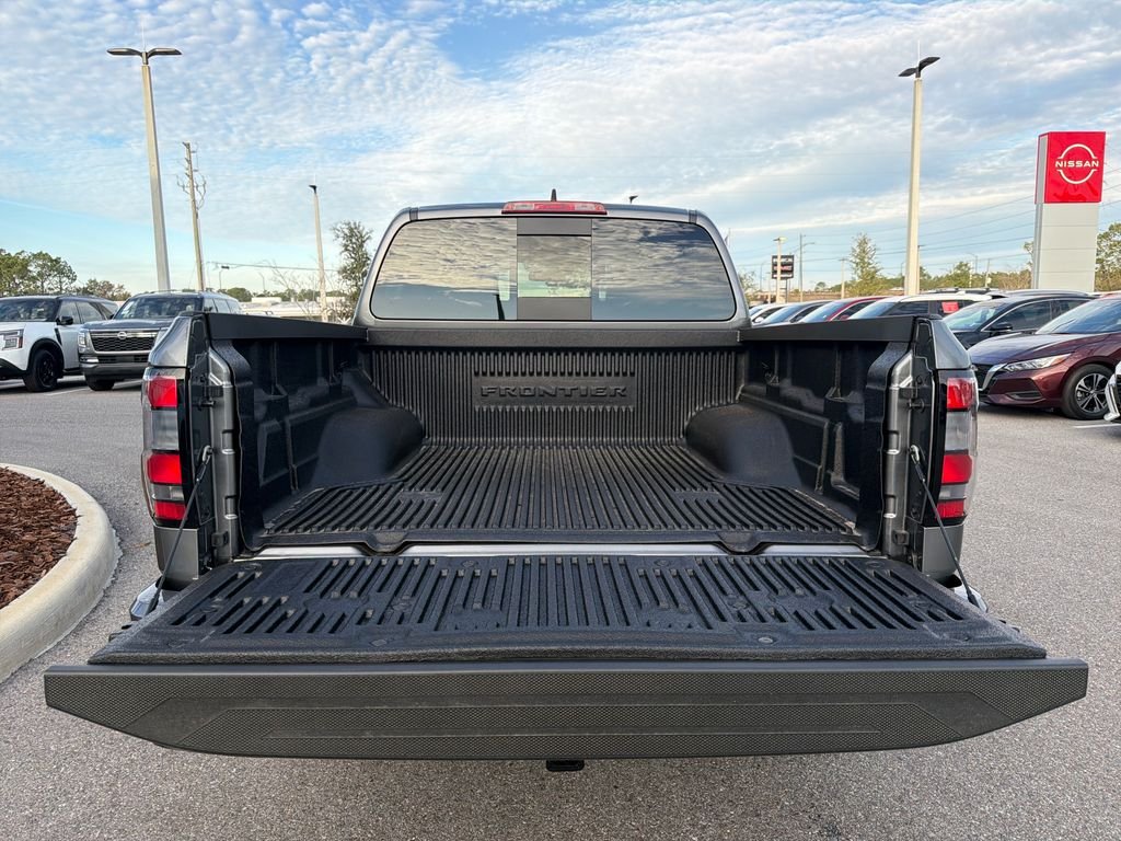 New 2026 Nissan Frontier SV 4D Crew Cab