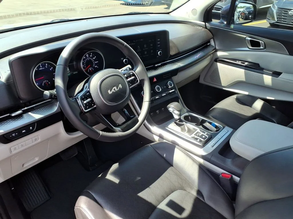 Used 2023 Blue Kia LX Seat Package image 29