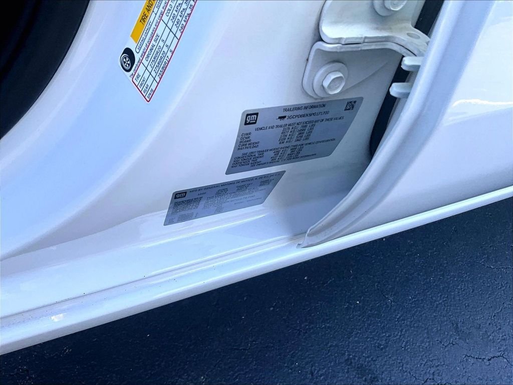 Used 2023 White Chevrolet Custom image 35