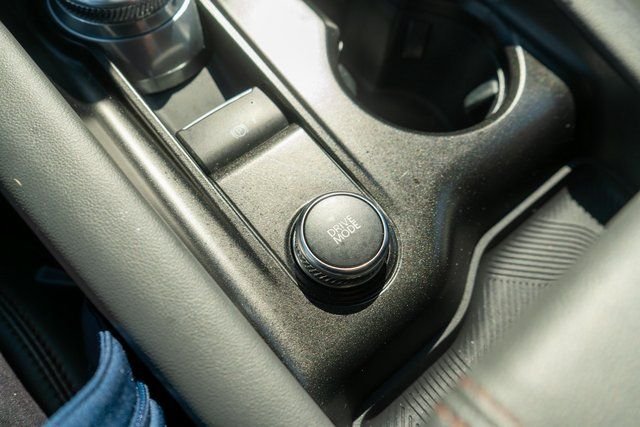 Used 2025 White Metallic Ford Active image 35