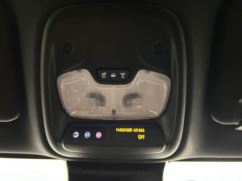 Used 2025 Blue GMC Elevation image 29