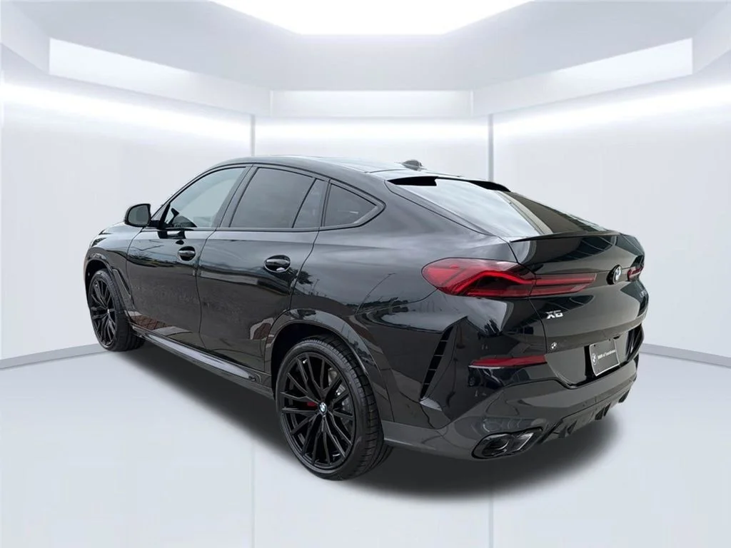 New 2027 Black Sapphire Metallic BMW M60i image 4
