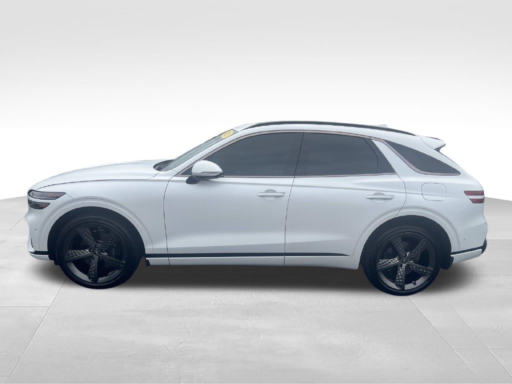 Used 2023 White Genesis 2.5T image 2