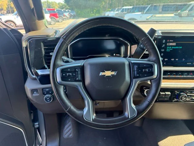 Used 2023 Gray Chevrolet LT image 15