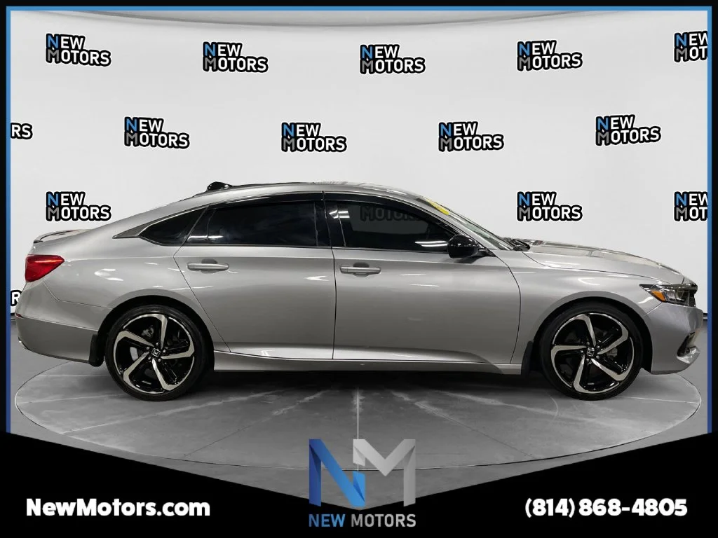 Used 2022 Silver Honda Sport Special Edition image 6