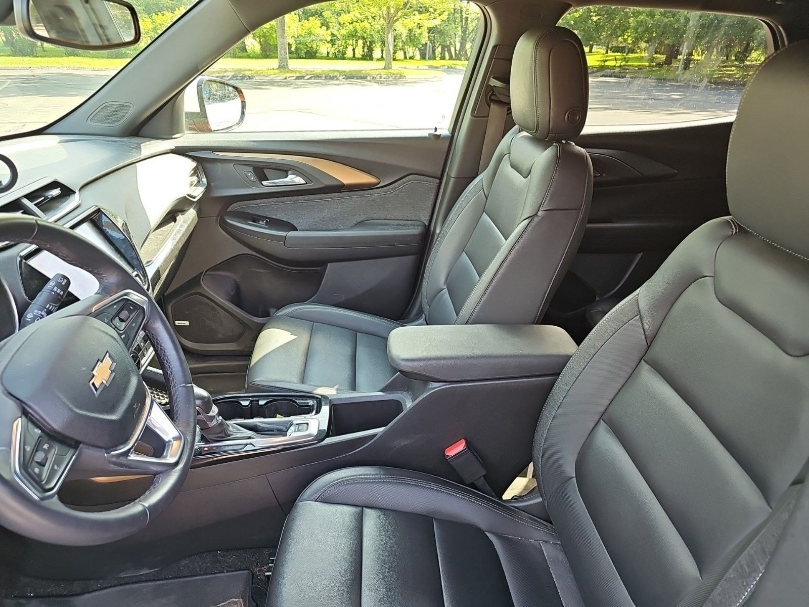 Used 2021 Dark Copper Metallic Chevrolet ACTIV image 17