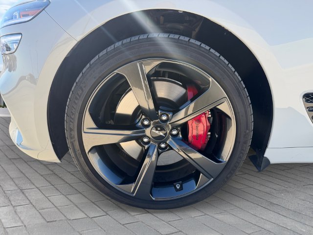 Used 2026 Gray Genesis 3.3T Sport Prestige image 9