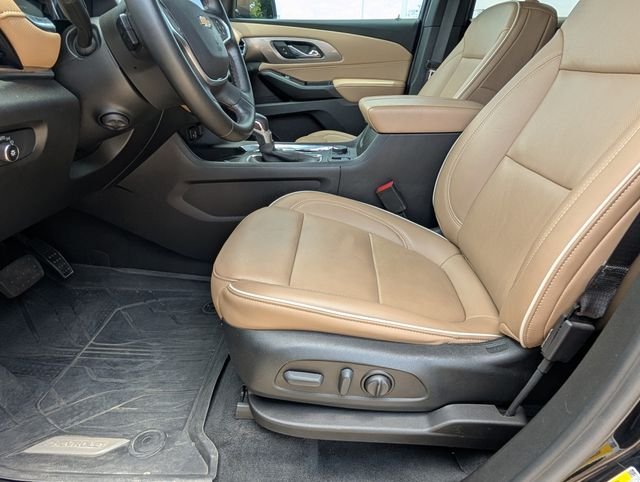 2023 Chevrolet Traverse Premier - Photo 16