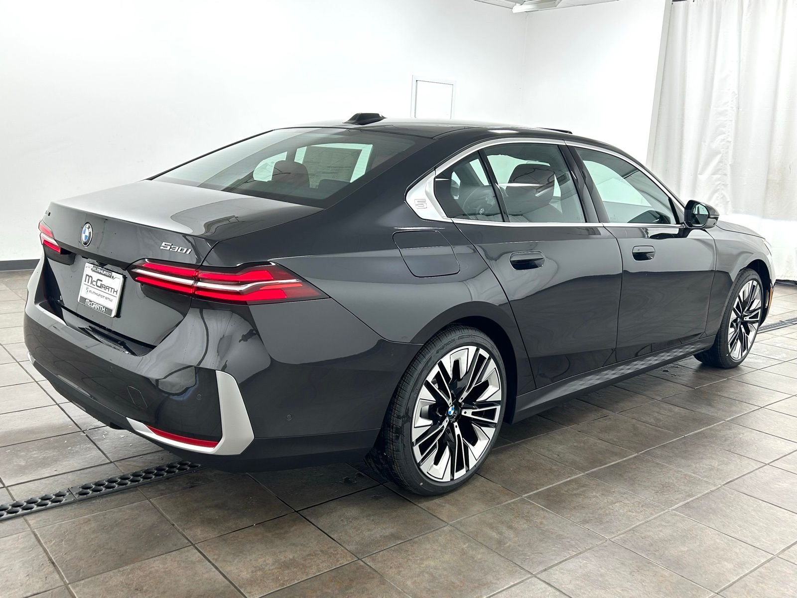 New 2026 Dark Graphite Metallic BMW 530i xDrive image 5