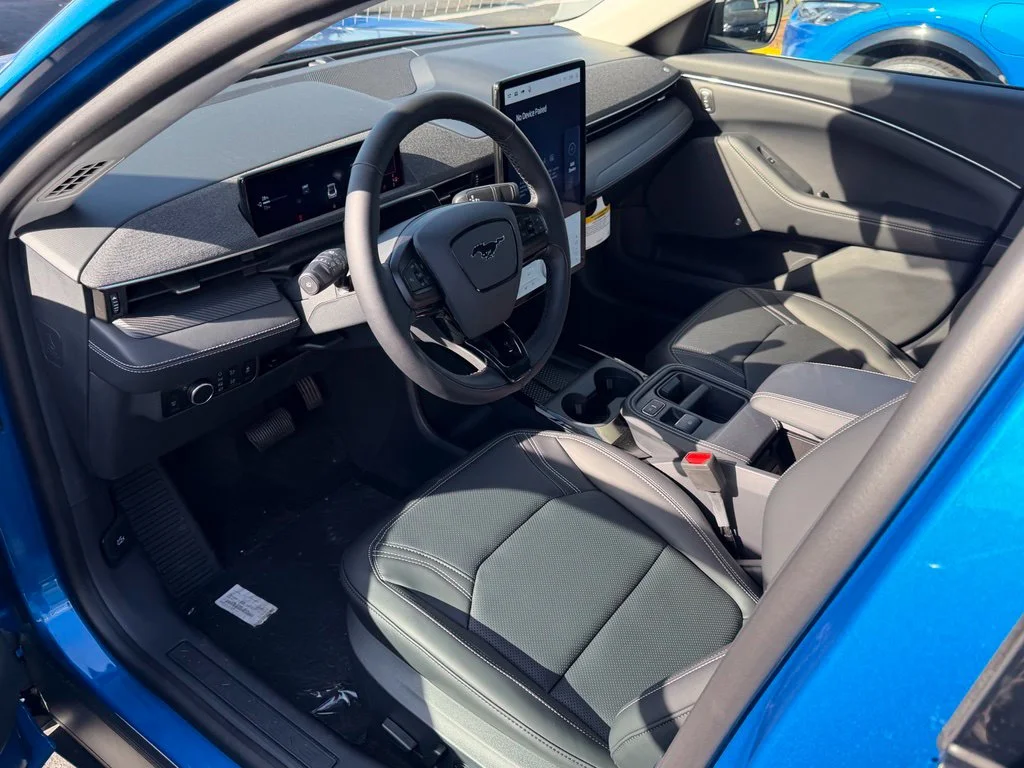 New 2026 Velocity Blue Metallic Ford Premium image 11
