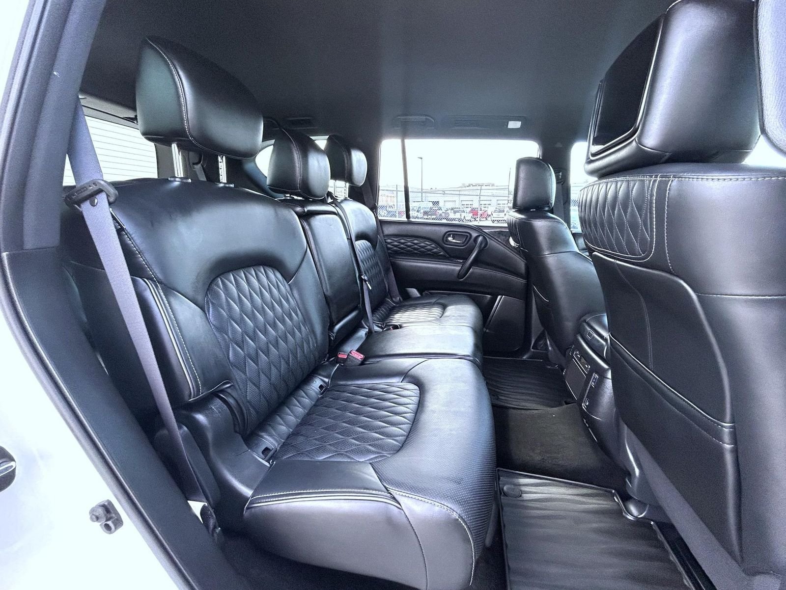 Used 2023 White INFINITI Sensory image 19