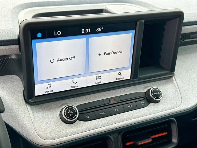 Used 2023 White Ford XLT image 14