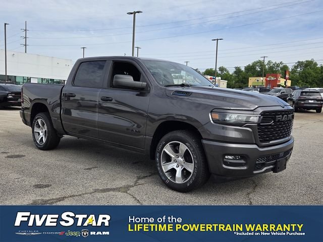 2026 RAM 1500 Express Crew Cab 5'7's photo