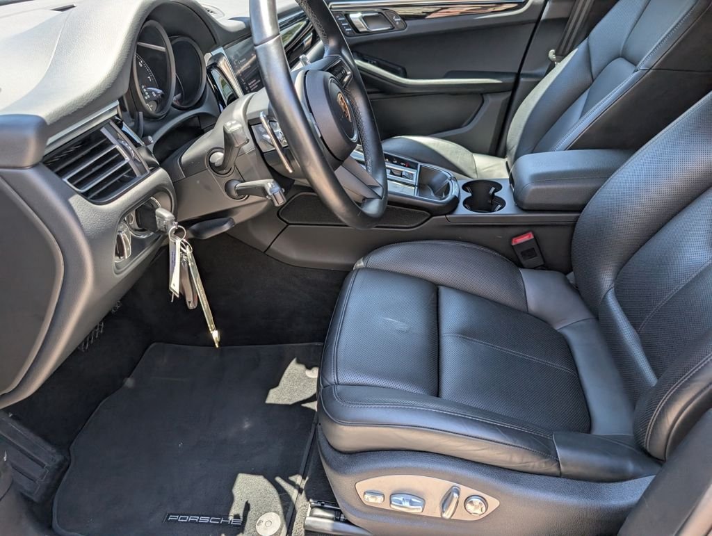 Used 2024 Black Porsche  image 20