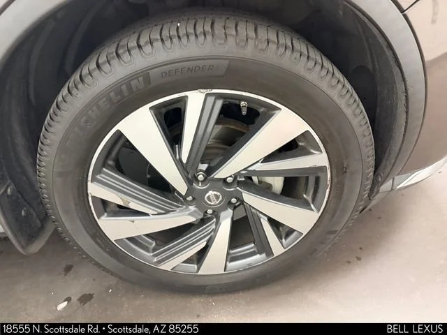 Used 2018 Brown Nissan Platinum image 10