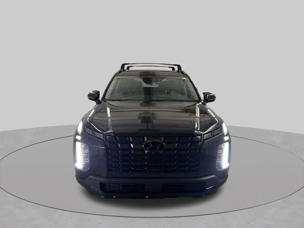 Used 2023 Abyss Black Hyundai XRT image 3