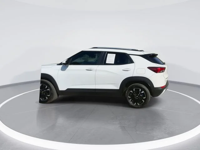 Used 2023 White Chevrolet LT image 8