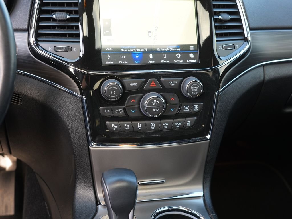 Used 2021 Black Jeep Limited image 23