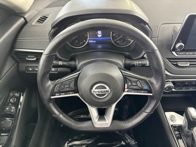 Used 2021 Gray Nissan 2.5 SV image 23