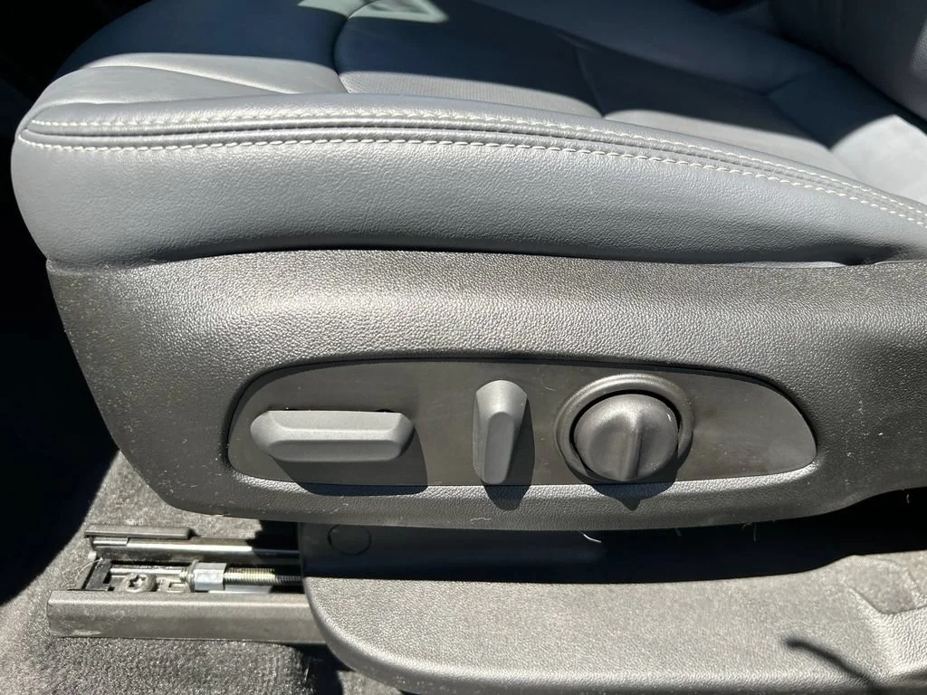 Certified Used 2024 Moonstone Gray Metallic Buick Essence image 19