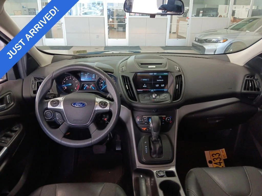 Used 2015 Tuxedo Black Ford SE image 5