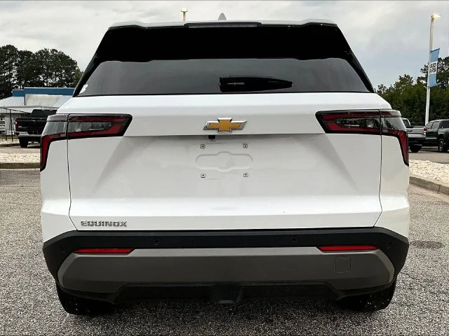 Used 2026 White Chevrolet LT image 5