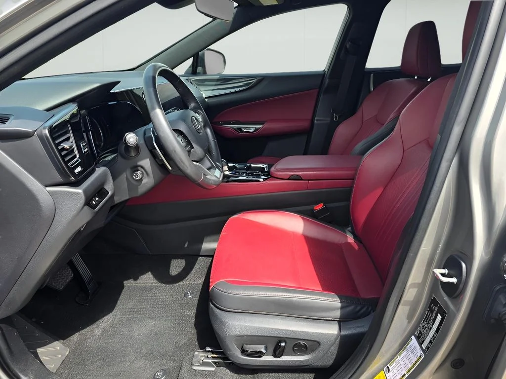 Used 2022 Atomic Silver Lexus Premium image 26