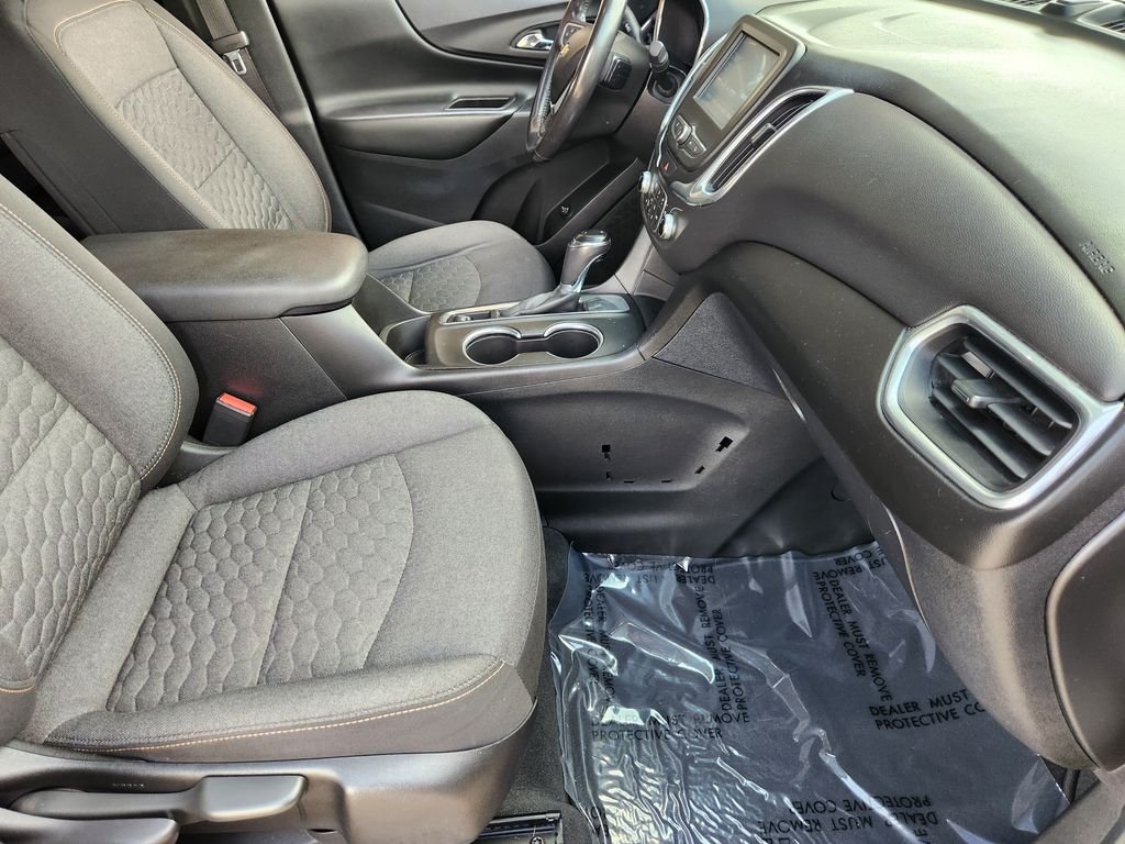Used 2018 Silver Ice Metallic Chevrolet LT image 16