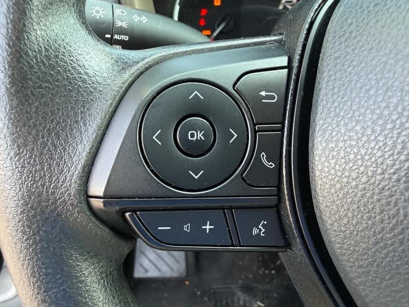 Used 2025 Silver Sky Metallic Toyota XLE image 13