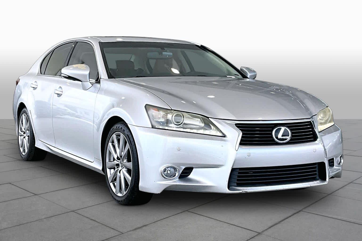Used 2013 Liquid Platinum Lexus  image 2