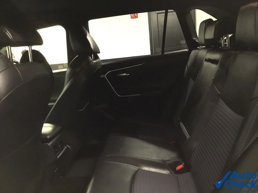 Used 2019 Silver Toyota XSE image 31